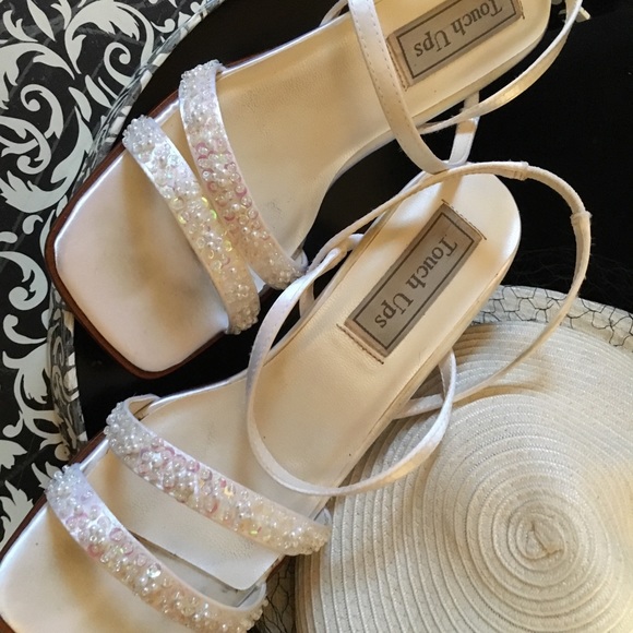 Creamy white heels with beading. Size 6 1/2 - Picture 3 of 5